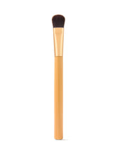 undereye corrector brush