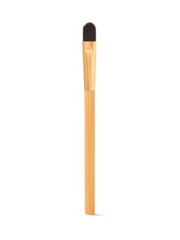 flat concealer brush